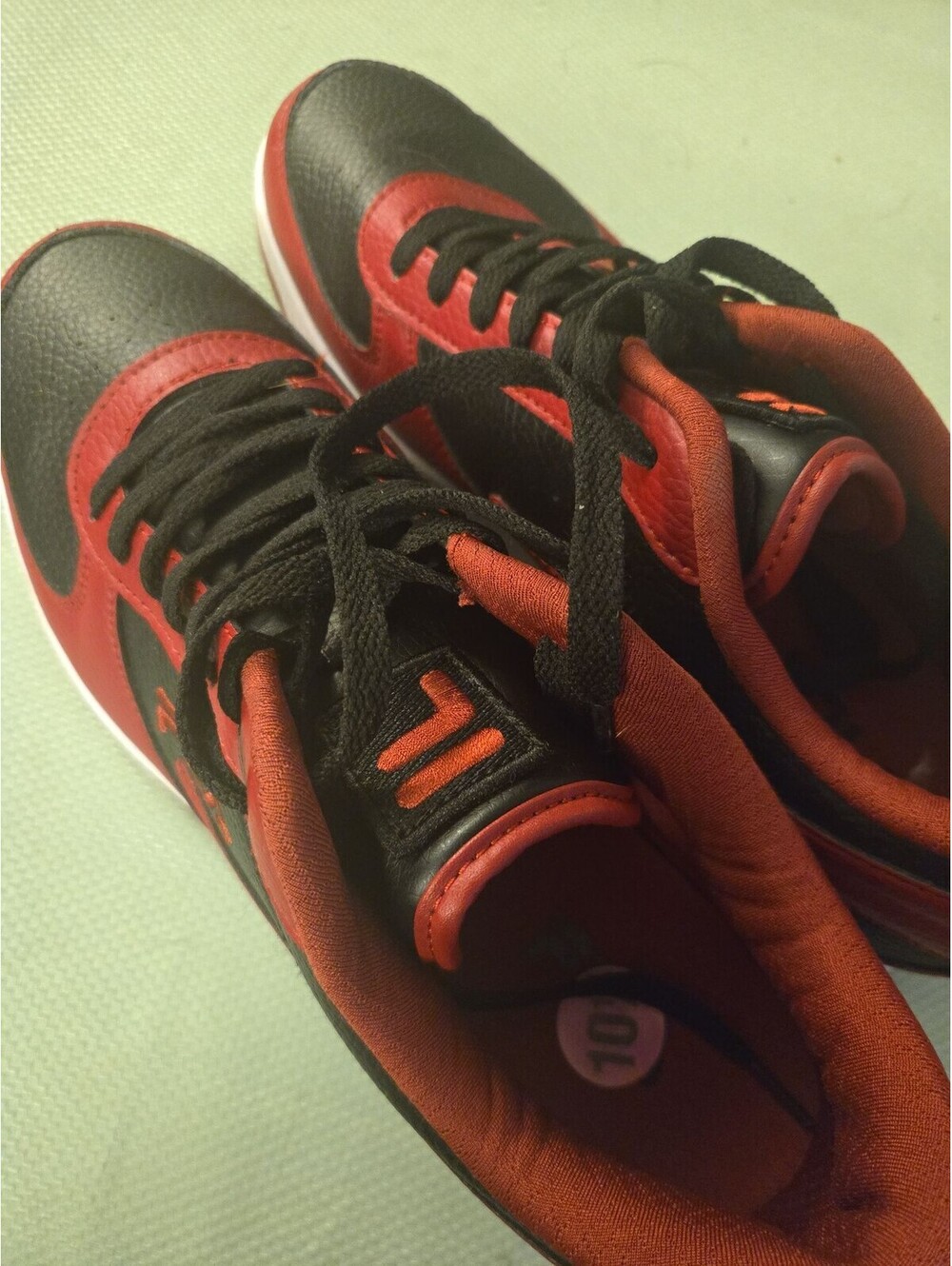 FILA Men's Original Fitness Sneakers Red and Black Synthetic Leather Size 10.5M - Picture 5 of 7